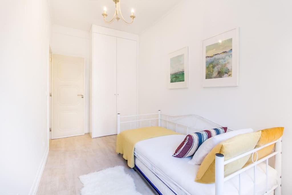 Santos Blue Tiles Apartment