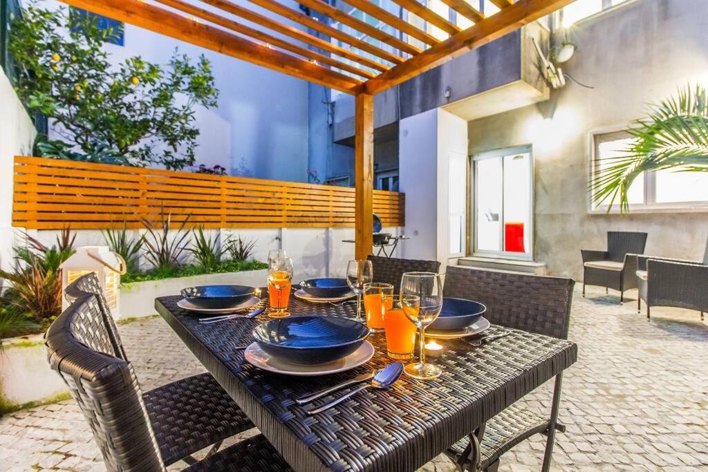 Apartment Santos Blue Tiles